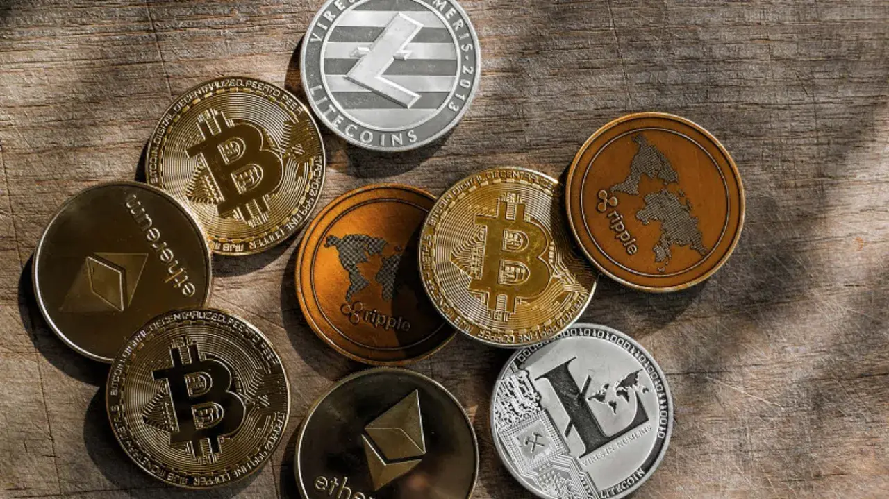 ما هي العملات الإفتراضية الجيدة التي يُمكن للمبتدئين تداولها؟