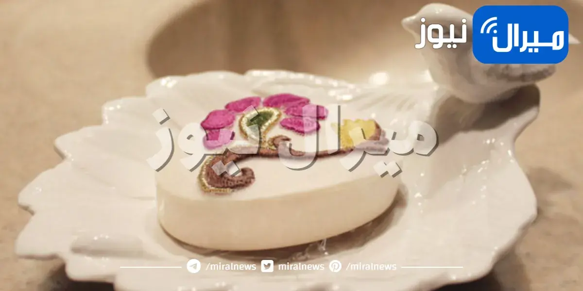 طريقة عمل قوالب الترطيب الوردية لتنعيم البشرة