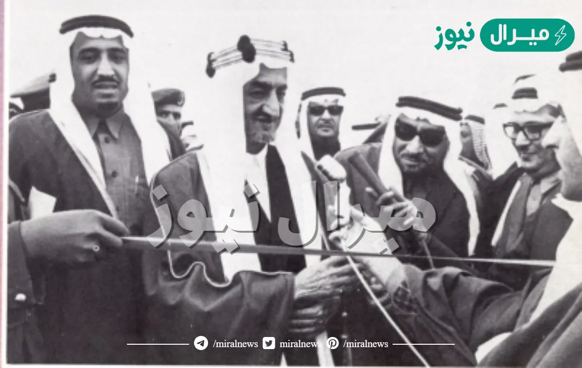 مجلة سعودية شهرية ثقافية تأسست بأمر من الملك فيصل عام 1395 هـ/ 1975م