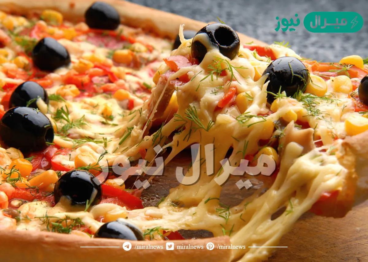 “خليكي أستاذة في عمل البيتزا” بيتزا المطاعم بعجينة ناجحة قطنية وهشة وبحشوة لذيذة سهلة التحضير!