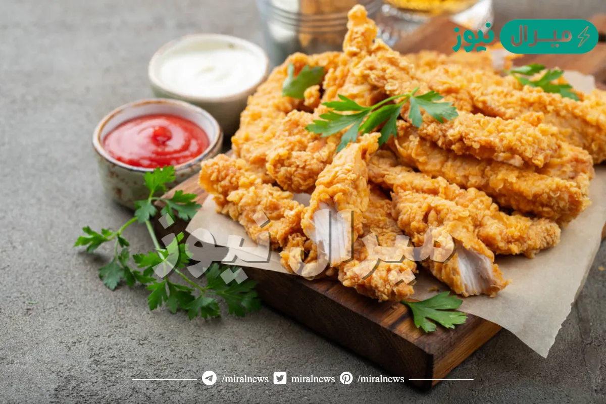 بصدر دجاج واحد..طريقة عمل استربس الدجاج المقرمشة بالخلطة السرية بطعم يجنن