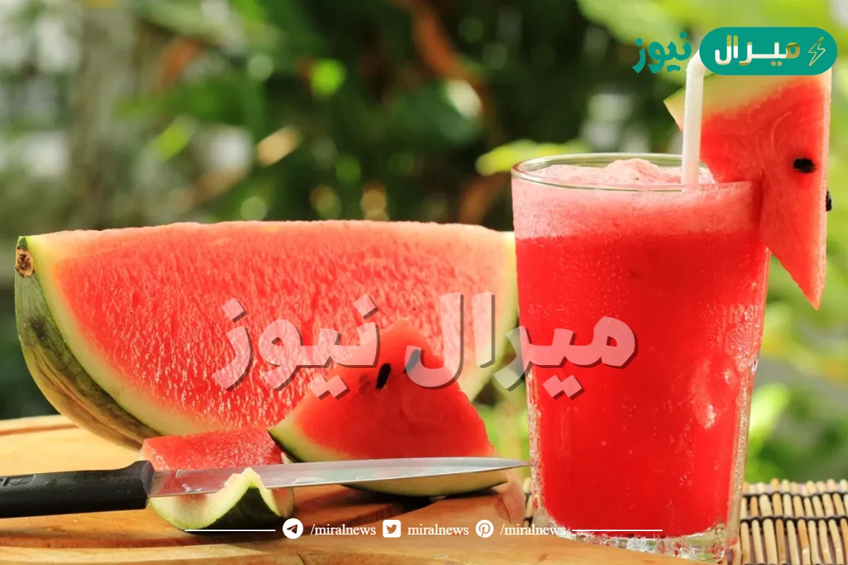 رطبي على قلبك وقلب عيالك.. طريقة عمل عصير البطيخ الأحمر