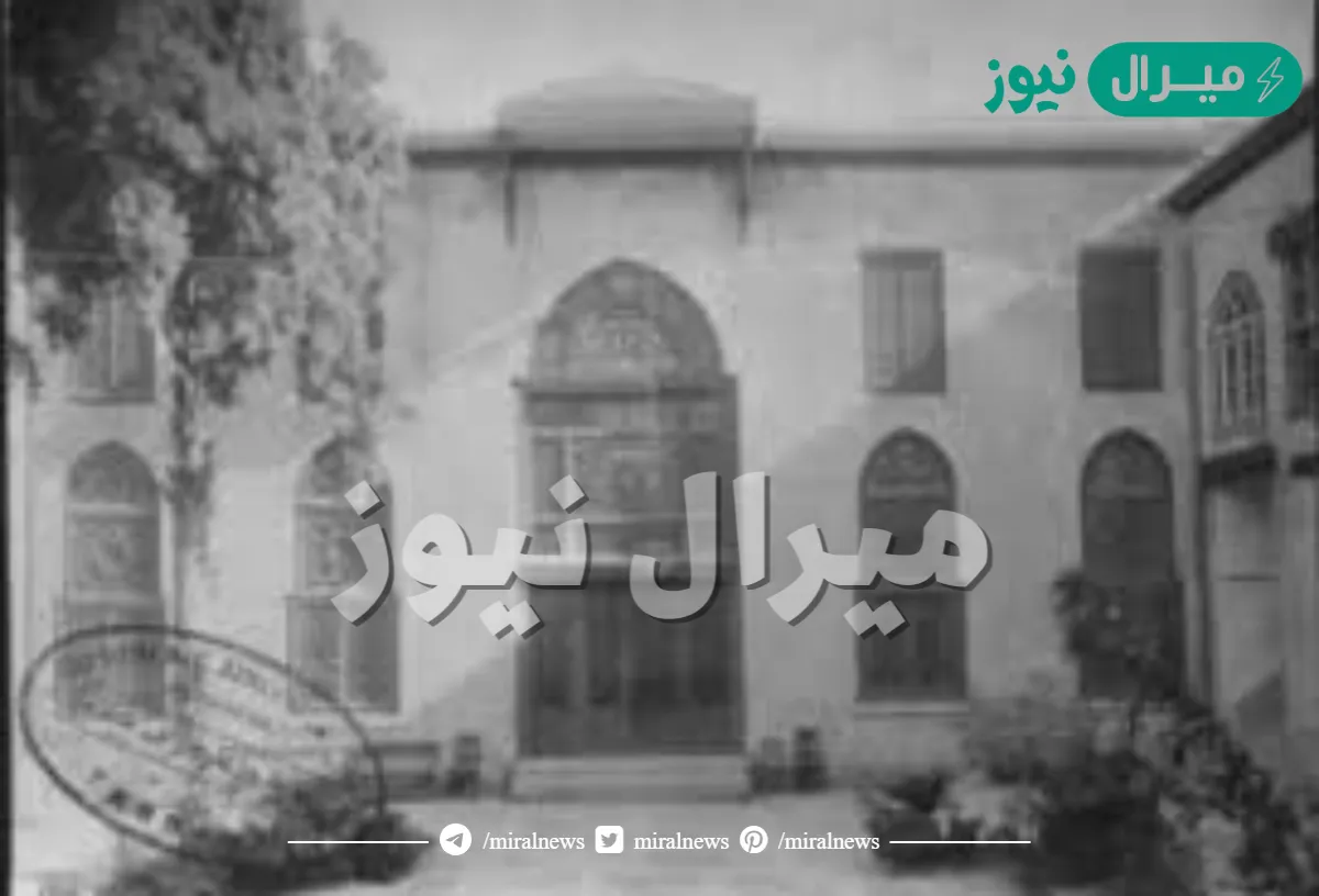 اين تأسس مجمع اللغة العربية الاول