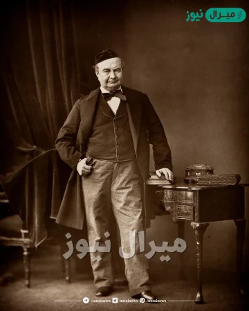 كاتب فرنسي له صور نساء