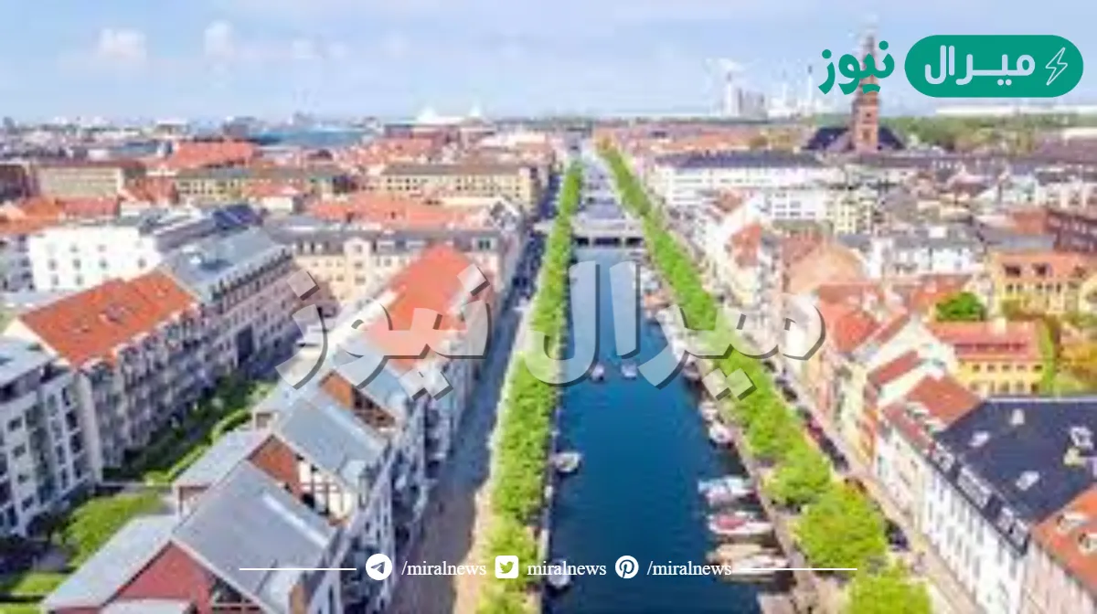 كم عدد سكان الدنمارك