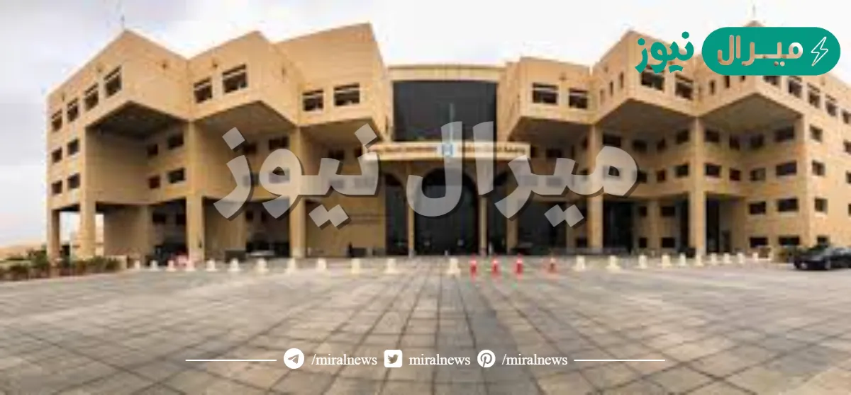 من هو اول مدير لجامعة الملك سعود