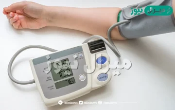 يبلغ معدل ضغط الدم الطبيعي عند الشخص البالغ بوحدة ملم/ زئبق