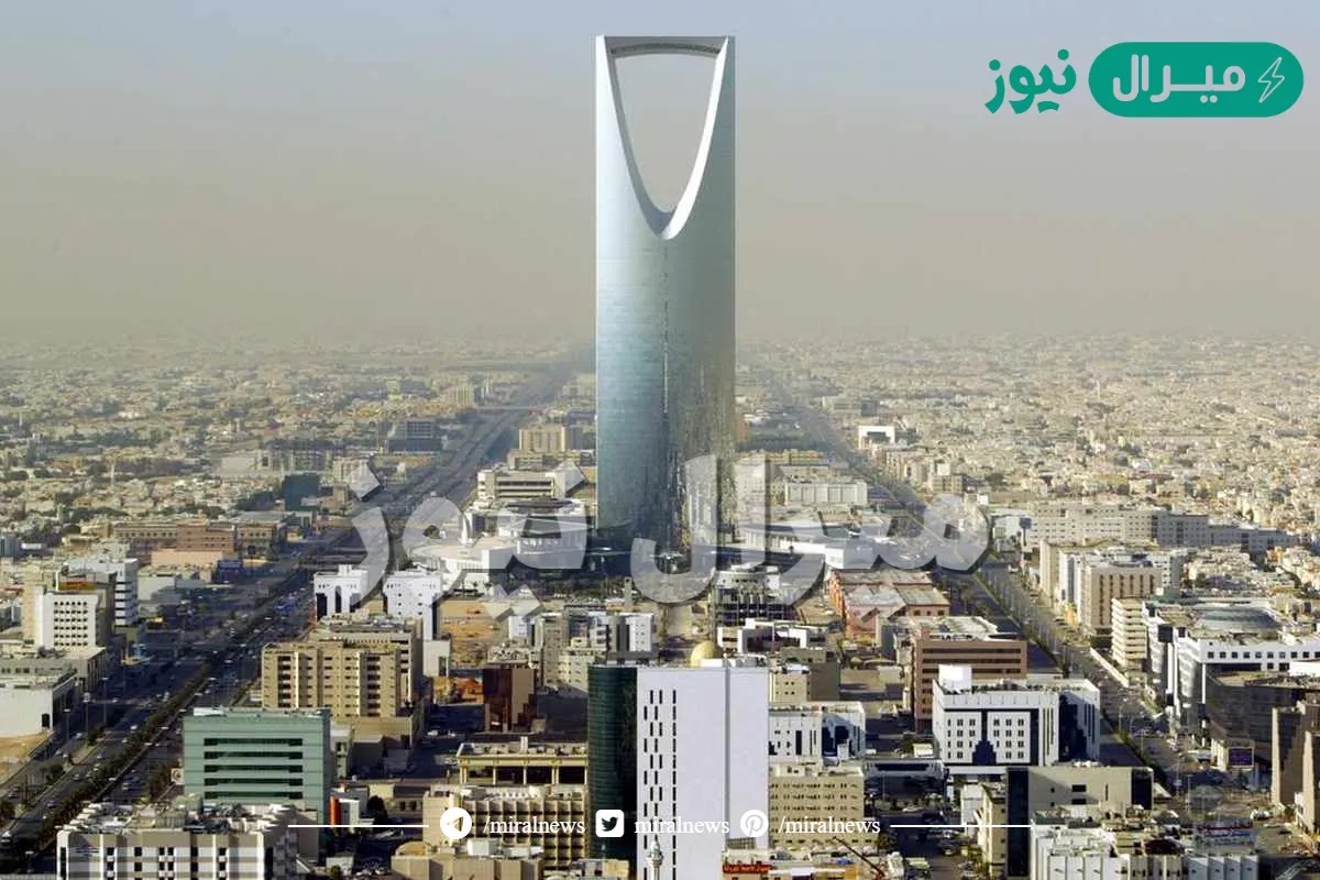 كم تبعد المجمعة عن الرياض