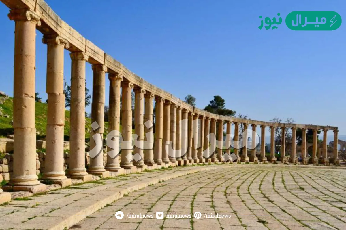 كم تبعد جرش عن عمان