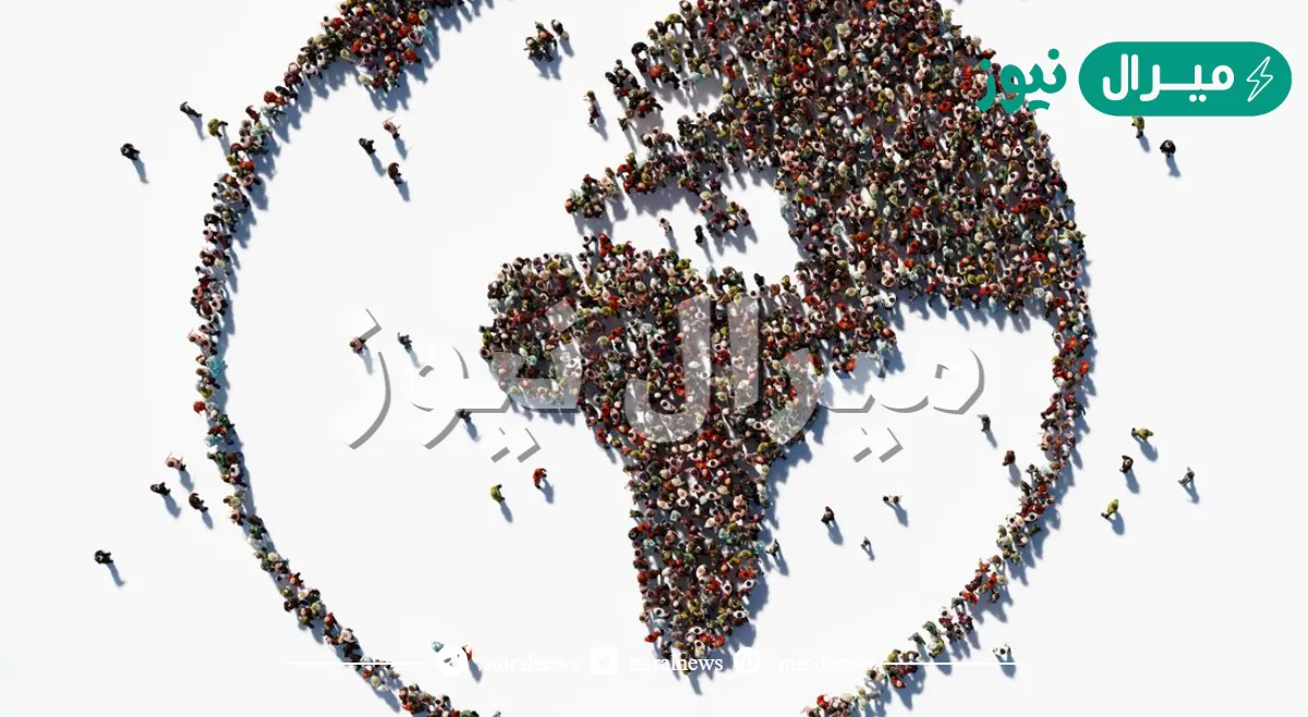 كم يبلغ تقريبا عدد الاشخاص الذين يعيشون على الارض