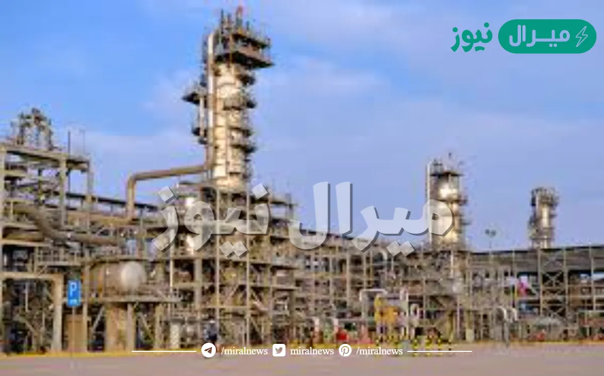 من مواقع محطات تكرير النفط في المملكة