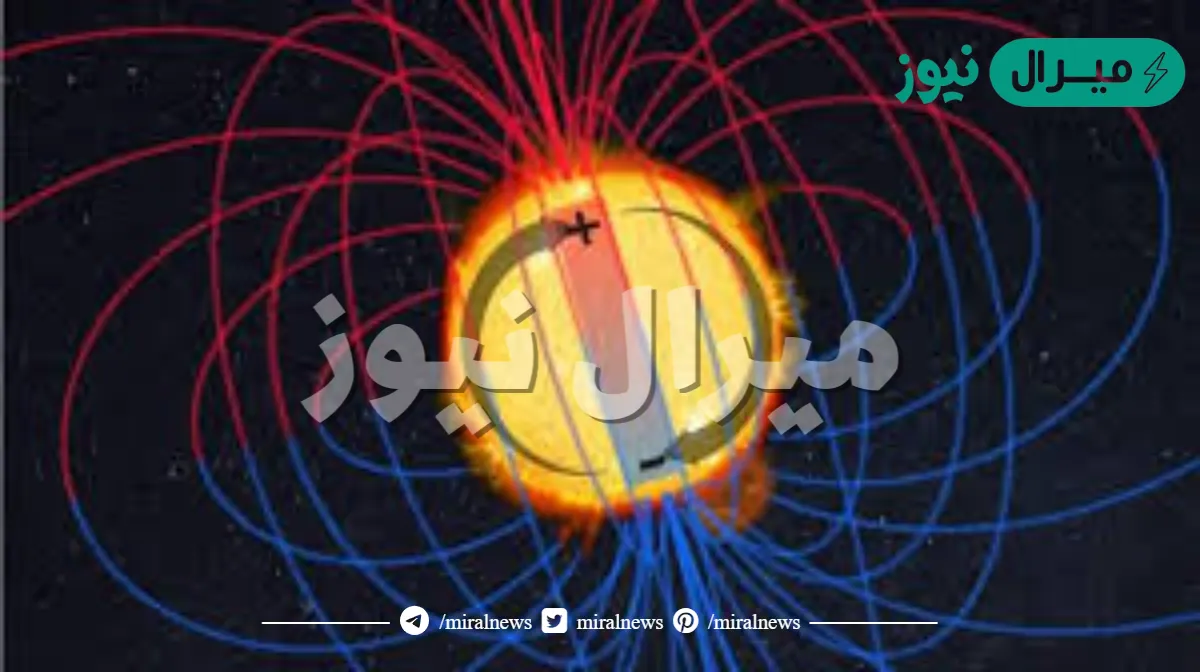 كم تستغرق الدورة التي يمر بها المجال المغناطيسي للشمس؟